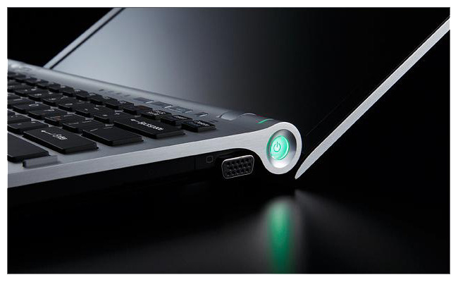VAIO Zの特長である光るサイド