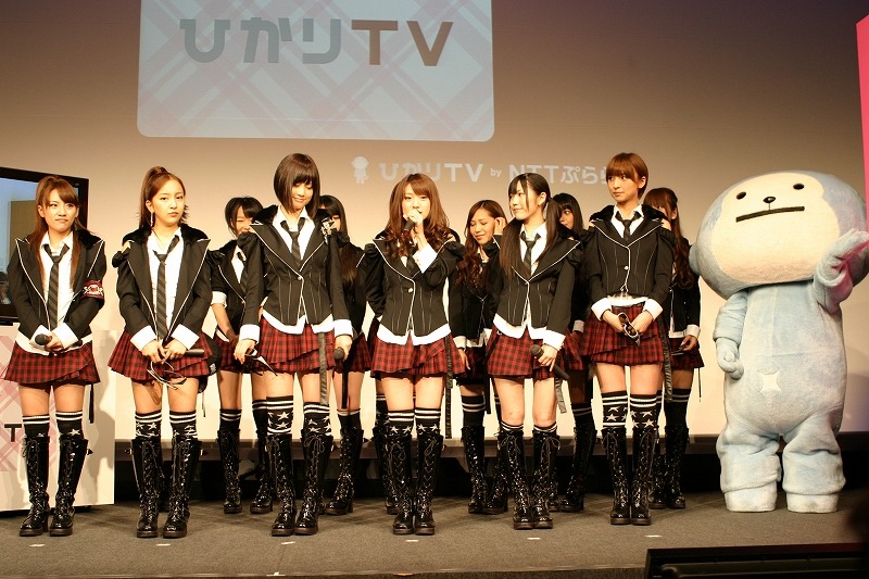 AKB48の面々がひかりTVをアピール