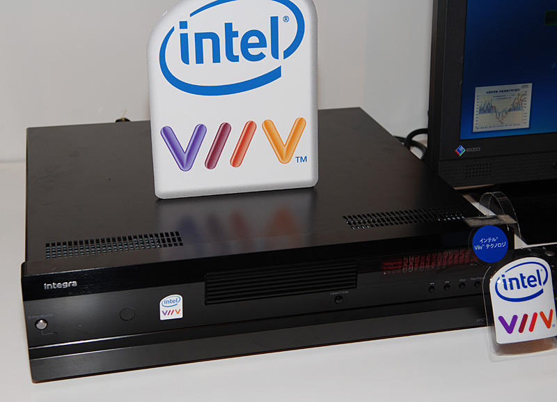 Viivテクノロジを搭載したオンキヨーのエンターテインメントPC（参考出品）