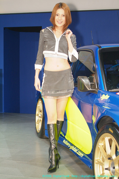 　東京オートサロン2006のコンパニオン写真集第9弾。