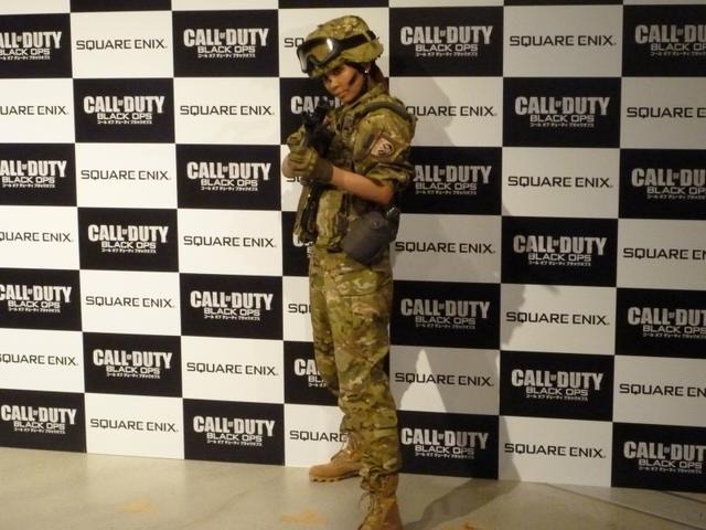 加藤夏希さんや曙太郎さんが『CoD』を語る・・・『コール オブ デューティ ブラックオプス』記者発表会レポート(3) 加藤夏希さんや曙太郎さんが『CoD』を語る・・・『コール オブ デューティ ブラックオプス』記者発表会レポート(3)