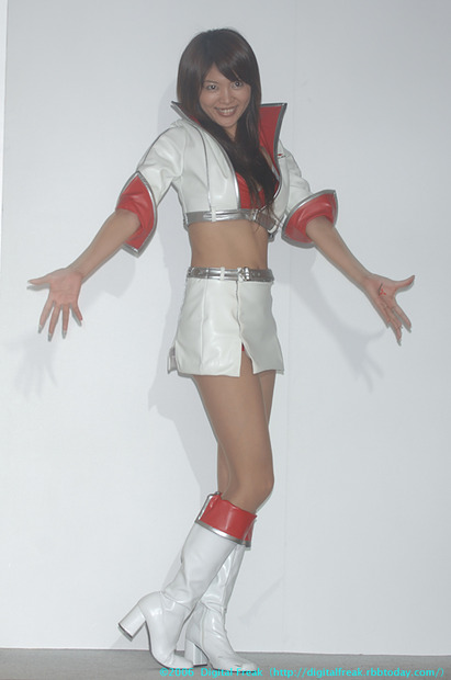 　東京オートサロン2006のコンパニオン写真集第12弾は、三菱ブースから。