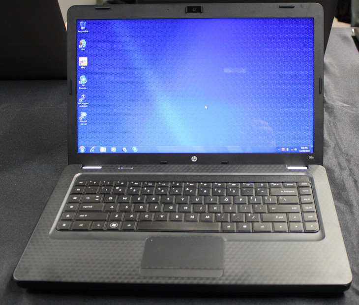 15.6V型「G56」