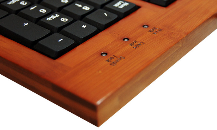 竹で作られたWindows日本語キーボード「竹千代」