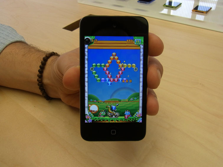 2月発売予定の「NEW Puzzle Bobble」