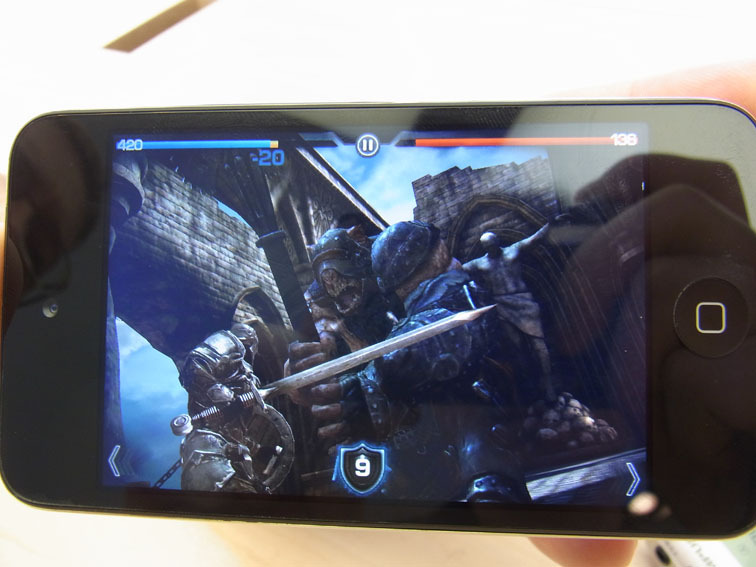 高精細なRetinaディスプレイに映える「Infinity Blade」のグラフィック