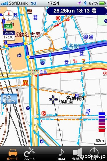 ユビークリンク　 赤いラインが渋滞、オレンジが混雑、青がすき道。そして実践がVICSで破線がリアルプローブだ。リアルプローブのカバーする道路がいかに多いか分かる。