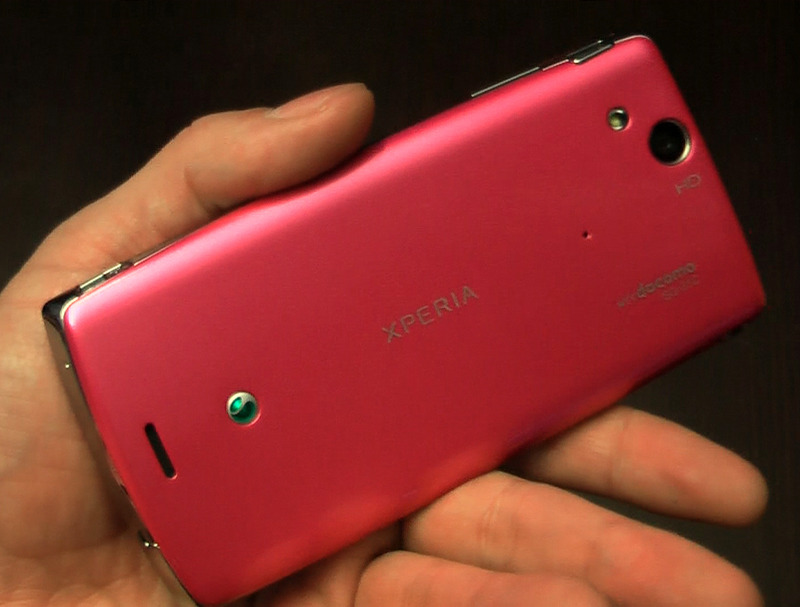 「Xperia arc」のSakura Pink