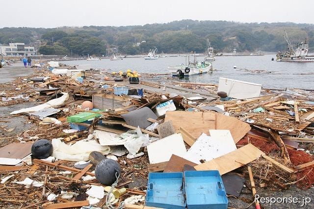 東日本大震災 田代島 電柱の一番上で津波に耐えた 東日本大震災 田代島 電柱の一番上で津波に耐えた