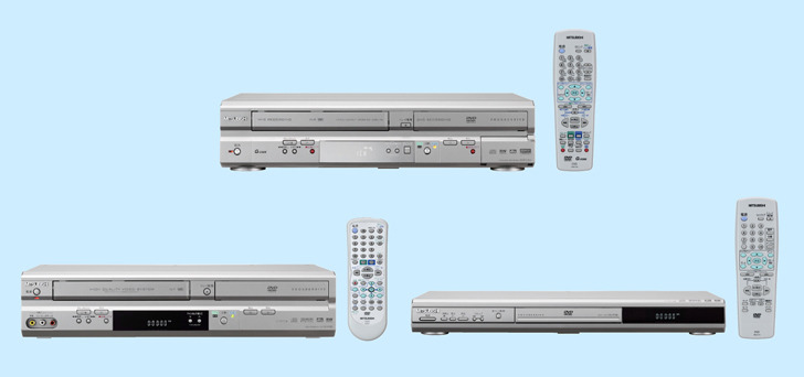 左から、VHSビデオ一体型DVDプレーヤー「DJ-V260」、VHSビデオ一体型DVDレコーダー「DVR-S320」、DVDプレーヤー「DJ-P260」