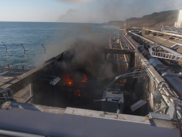 福島第一原発、流出路の火災