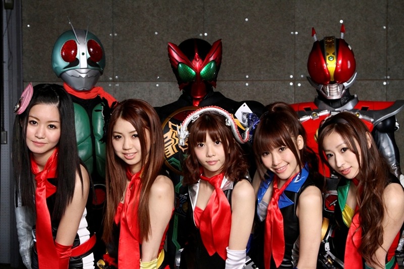 仮面ライダーGIRLSとPVに登場したライダーたち