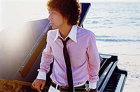 川口大輔が9/12よりSMOJをジャック〜CHEMISTRY、中島美嘉への楽曲提供でも注目