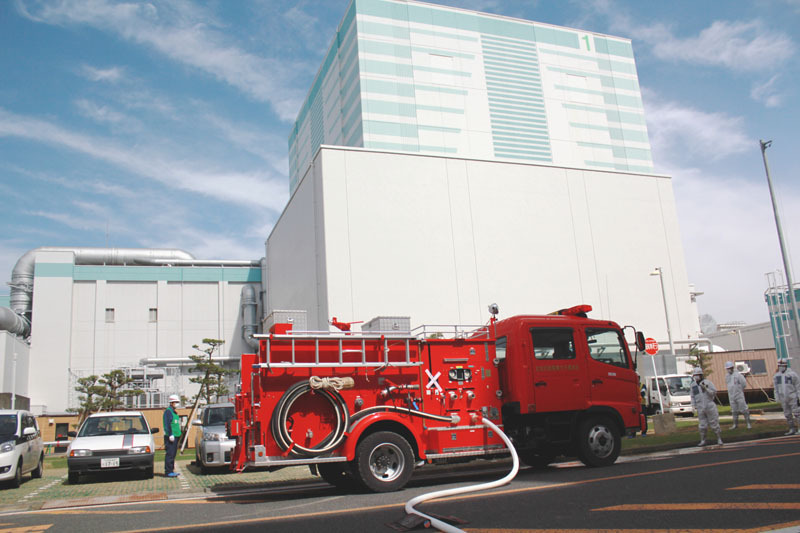 福島第二１号機消防車による原子炉建屋への送水