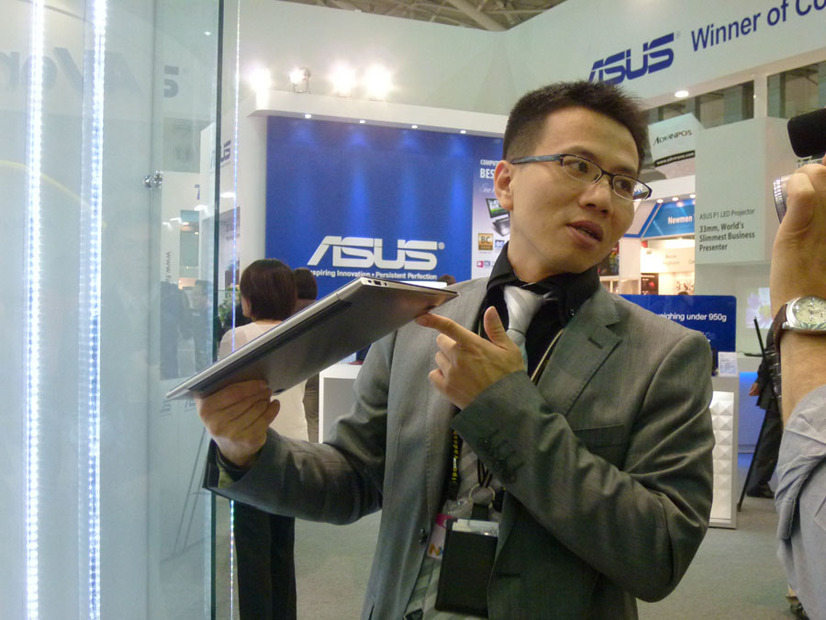 話題となったAsusの薄型ノートPC「UXシリーズ」