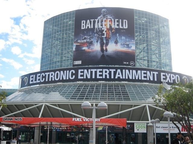 壁面広告に見る、今年のE3注目タイトルはどれ? ウエストホール一番目立つ位置を確保したのは『バトルフィールド3』