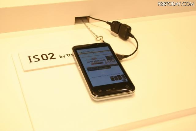 【昨年のInterop Tokyo】auのスマートフォン「IS02」