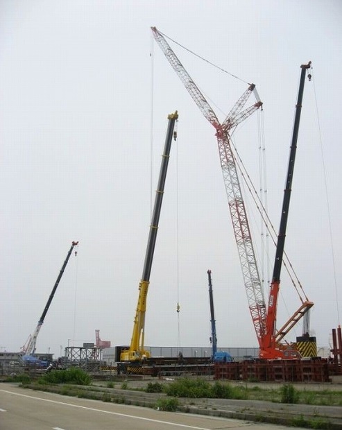 カバーユニット仮組み（小名浜港）（6月12日撮影）