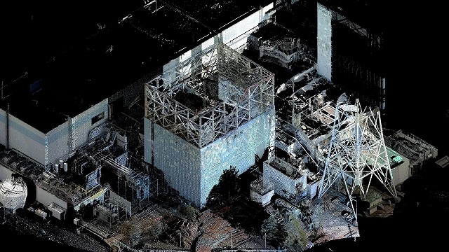 図3：レーザースキャンデータと建物データの合成1