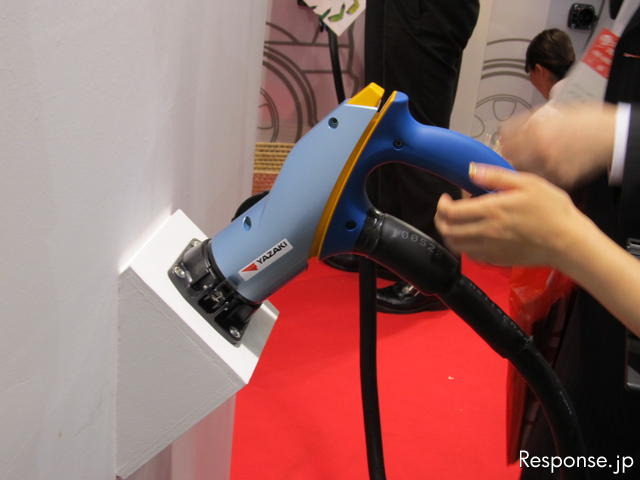 次世代EV用充電コネクタのプロトタイプ