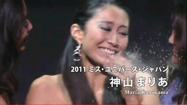 受賞の瞬間の神山さんの様子も