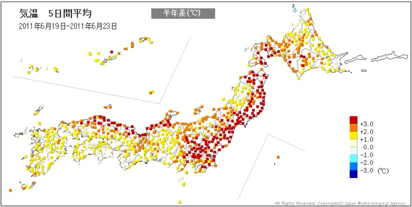 各地の平年差