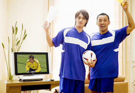サッカーの川口能活選手がゲスト出演するNECの新テレビCM