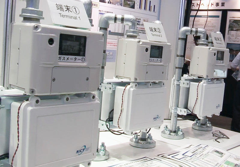 無線機を取り付けたガスメーター