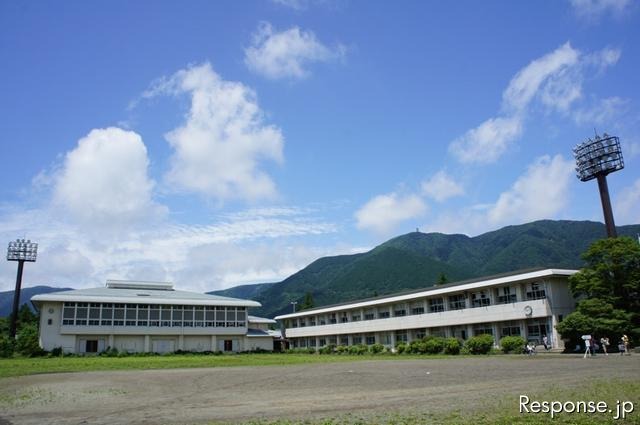 プリウスがヱヴァ初号機に変身…箱根町でアニメイベント