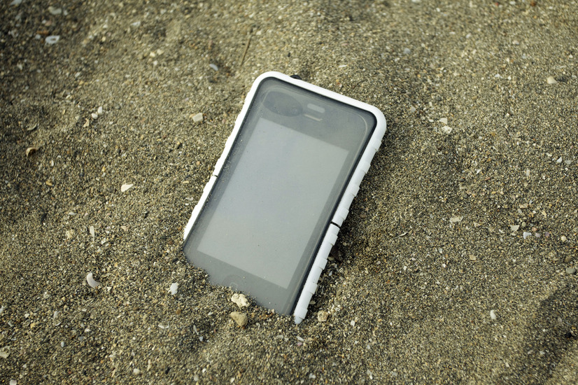 Krusell SEaLABox for iPhone