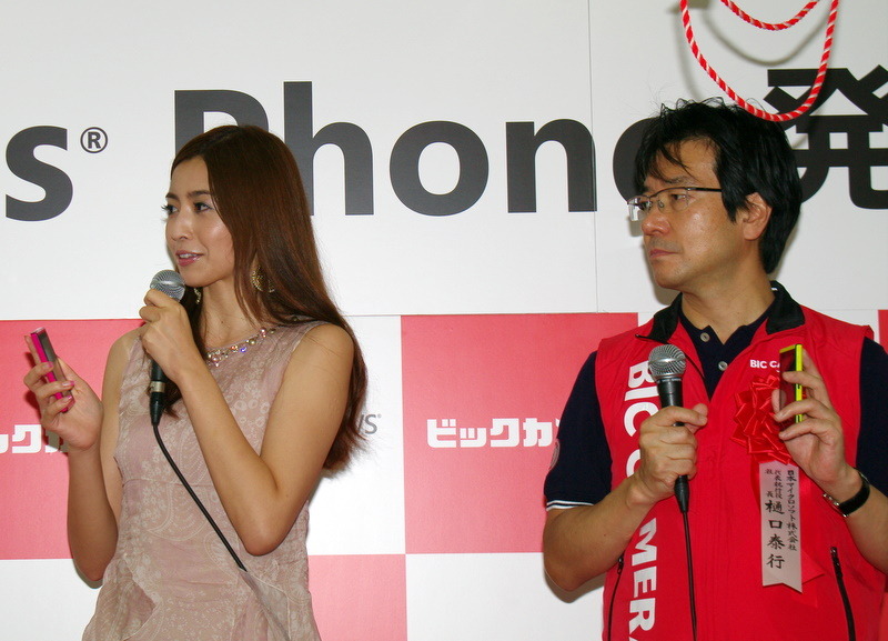 日本マイクロソフト樋口氏と片瀬那奈さん