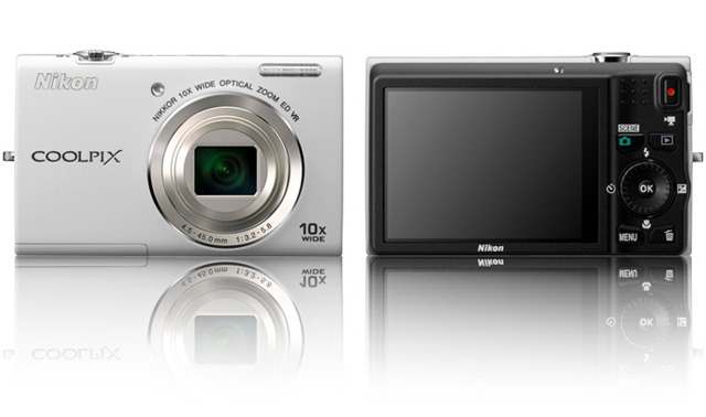 「COOLPIX S6200」ナチュラルホワイト