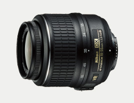 セットの標準ズームレンズ「AF-S DX NIKKOR 18-55mm f/3.5-5.6G VR」