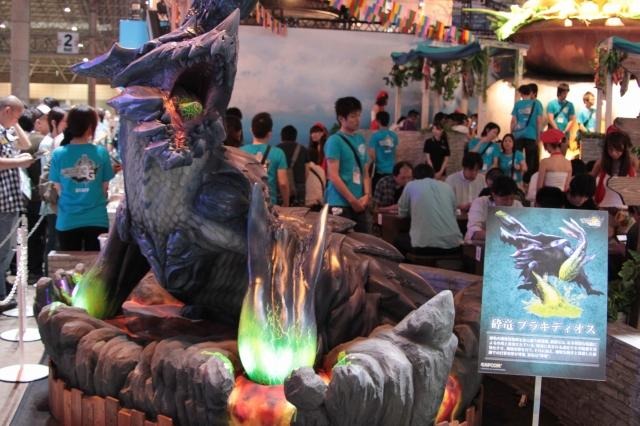 【TGS 2011】カプコンブースでは『モンスターハンター3(トライ)G』が大盛況、拡張パットも  