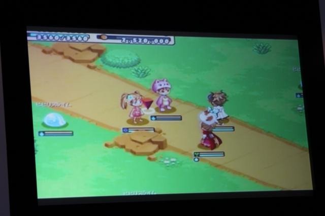 【TGS 2011】ほしのあきが誰でも遊べる簡単RPG『チョコットランド』のiPhone版をアピール  