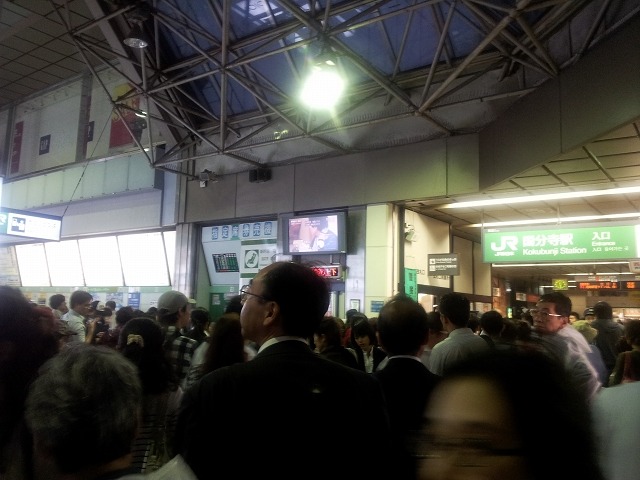 JR国分寺駅の模様（17時半ごろ）