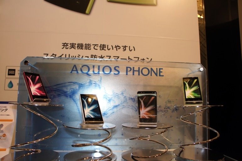 AQUOS PHONEシリーズ