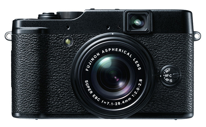 「FUJIFILM X10」