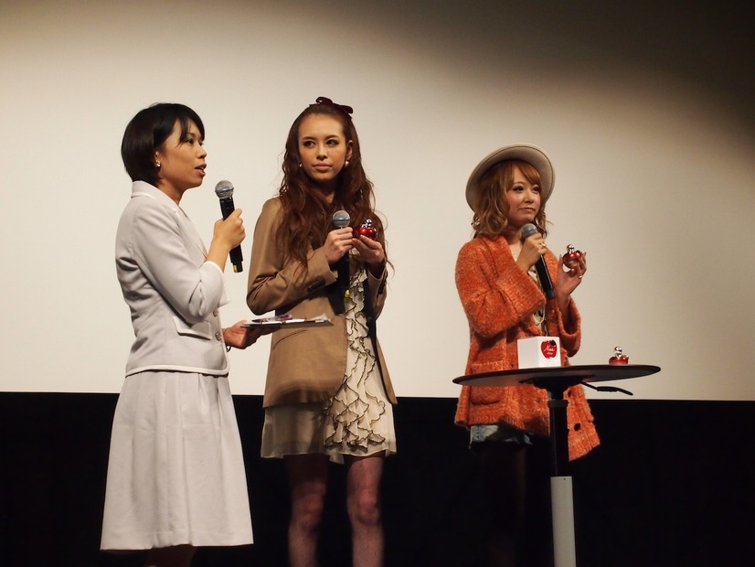 モデルの西川瑞希さんは「ニナ レリクシール」を「デートの時に使いたい」とコメント。