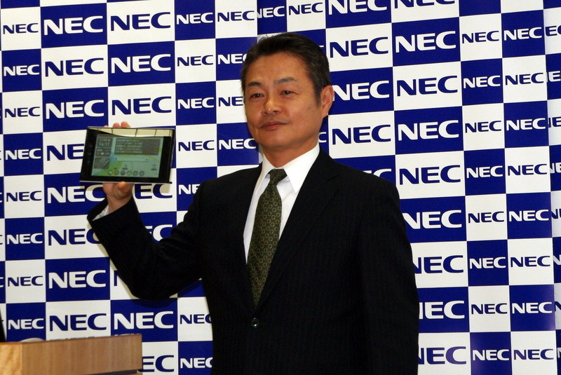 NEC パーソナルソリューション販売推進本部長 岡田靖彦氏