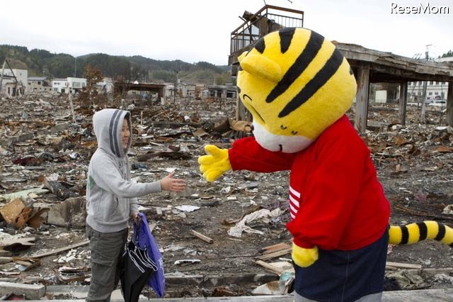 しまじろうの最初の訪問地、岩手県山田町で出会った少年と