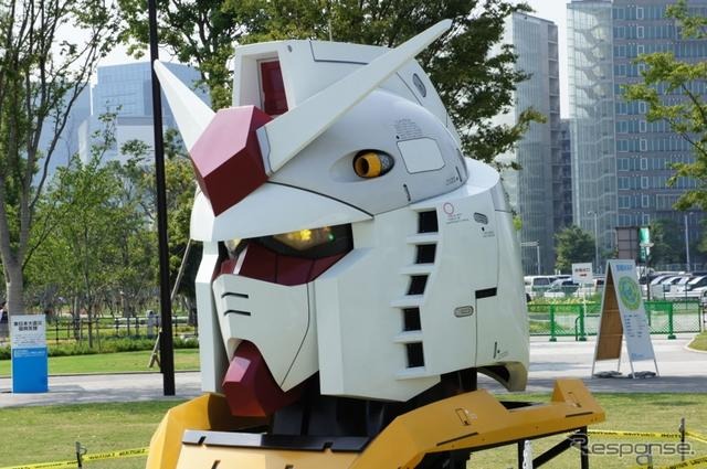 2011年夏に開催されたお台場ガンダムプロジェクトではパーツで展示された（C）創通・サンライズ