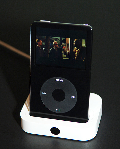 映画を再生中のiPod