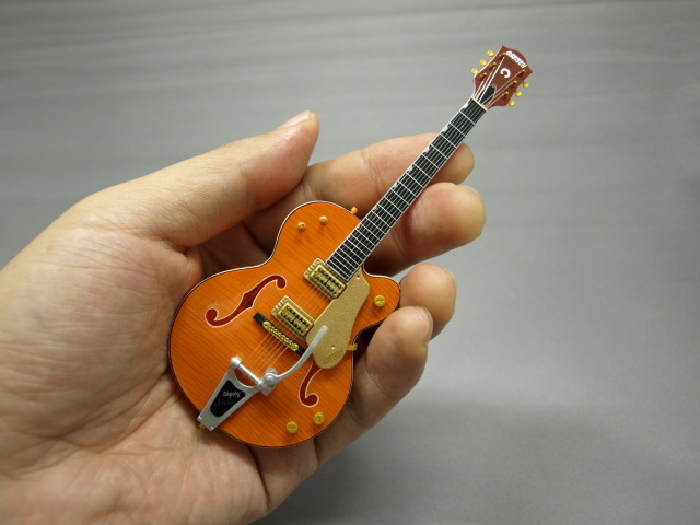 「GRETSCH Guitar Collection “6120” Official Figure Complete」
