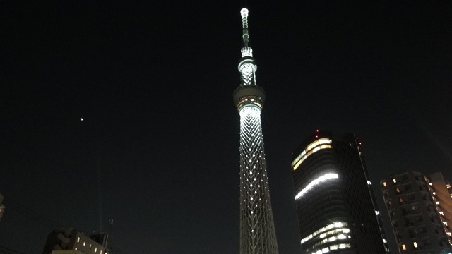 東京スカイツリー、今夜よりXmas・大晦日ライトアップが開始……23日、24日、31日の期間限定