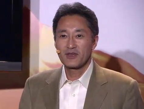 平井一夫CEOがプレステ携帯こと「Xperia Play」を発表・・・その模様を動画で  平井一夫CEOがプレステ携帯こと「Xperia Play」を発表・・・その模様を動画で 
