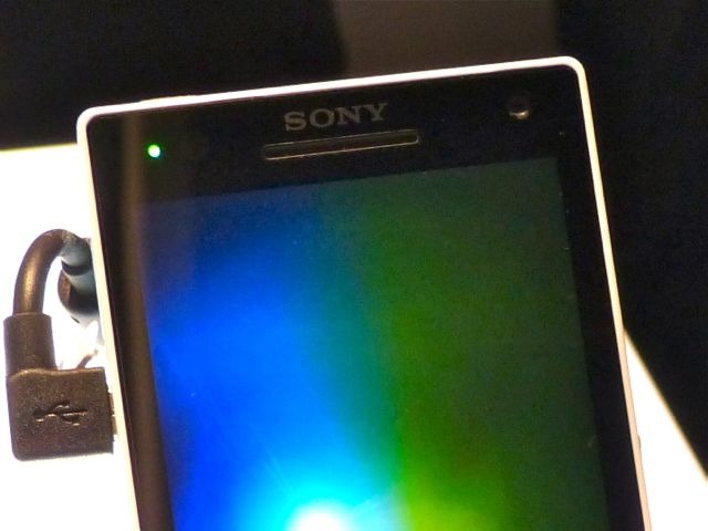 Sony EricssonからSONYへと変更されたロゴ