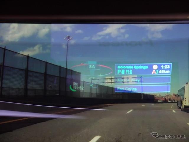 2011年のCEATECに出品されていたパイオニアの「AR HUD」