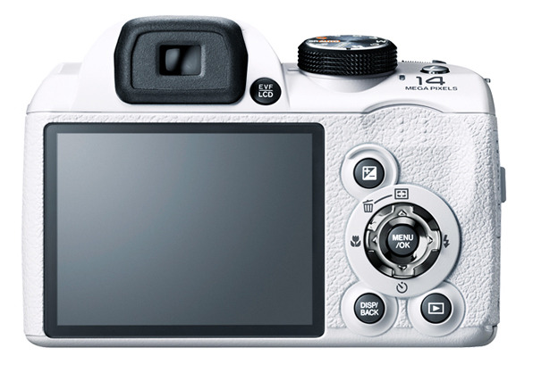 「FinePix S4500」ホワイト背面