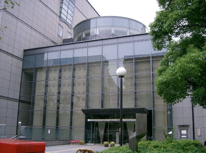 大阪市立中央図書館